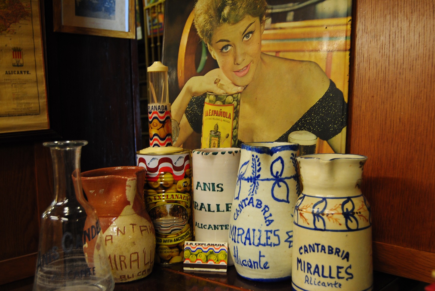 anises y aceitunas rellenas