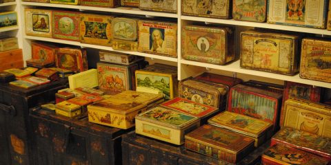 Envases litográficos del Azafrán en España - MUCOIN