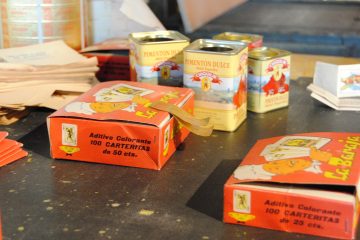 El azafrán y las especias, el mármol y la piedra natural y la uva de mesa y vino - Mucoin