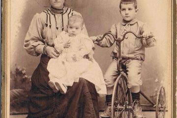 Prácticas en el MUCOIN. Inventario colección retratos de final del S. XIX y principios del XIX.